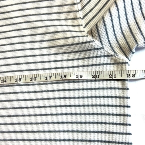 Rails crewneck, long sleeve, striped pull over top - Picture 4 of 8